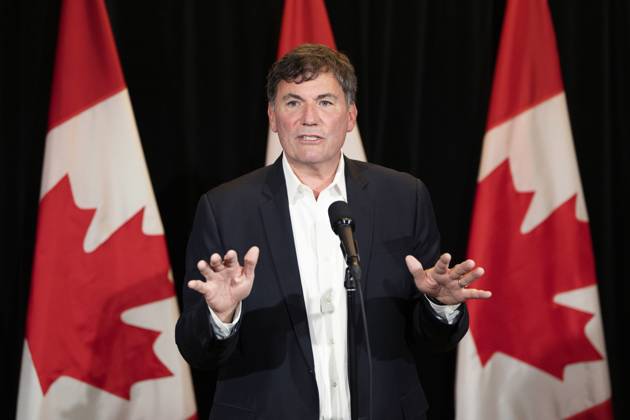 August 22, 2023, Charlottetown, PEI, Canada: Minister of Public Safety, Democratic Institutions and Intergovernmental Affairs Dominic LeBlanc speaks to reporters during the Liberal Cabinet retreat in Charlottetown, P.E.I. on Tuesday, August 22, 2023. Charlottetown Canada  - ZUMAc35_ 20230822_zaf_c35_003 Copyright: xDarrenxCalabresex