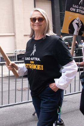 People join the SAG AFTRA picket line n New York City Featuring: Cherry Jones Where: New York, New York, United States When: 30 Aug 2023 Credit: Janet Mayer startraksphoto.com Copyright: xx 52998416 EDITORIAL USE ONLY. NOT FOR USE BY NEWSPAPERS BASED IN THE UK.