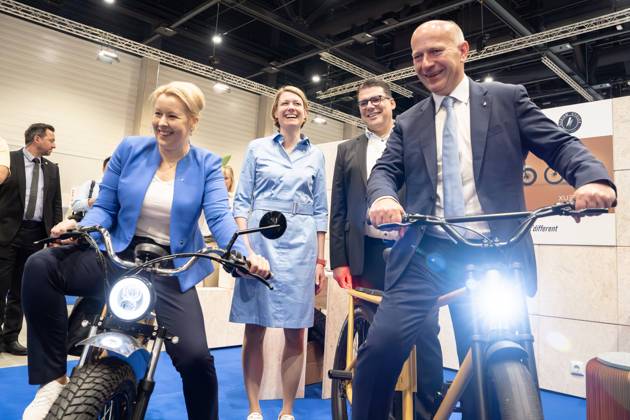 IFA, The Governing Mayor of Berlin, Kai Wegner, Senator for Economic Affairs Franziska Giffey Kai Wegner and Franziska Giffey on 1 September at the opening tour of IFA 2023, 1 9 2023 Berlin Berlin GER