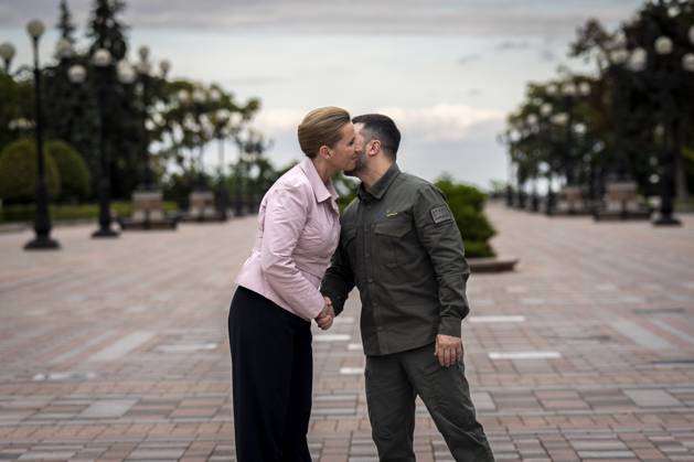 Ukrainian President Volodymyr Zelenskyj and Denmarks Prime Minister Mette Frederiksen during a press conference in front of the presidential palace in Kyiv, Ukraine, Wednesday, September 6, 2023 , Kyiv Ukraine  Copyright: RitzauxScanpix IdaxMariexOdgaardx spdk20230906-185457-L
