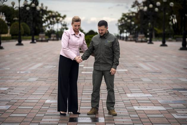 Ukrainian President Volodymyr Zelenskyj and Denmarks Prime Minister Mette Frederiksen during a press conference in front of the presidential palace in Kyiv, Ukraine, Wednesday, September 6, 2023 , Kyiv Ukraine  Copyright: RitzauxScanpix IdaxMariexOdgaardx spdk20230906-185508-L
