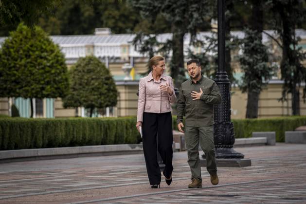 Ukrainian President Volodymyr Zelenskyj and Denmarks Prime Minister Mette Frederiksen during a press conference in front of the presidential palace in Kyiv, Ukraine, Wednesday, September 6, 2023 , Kyiv Ukraine  Copyright: RitzauxScanpix IdaxMariexOdgaardx spdk20230906-185240-L