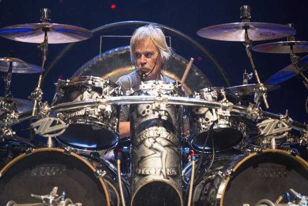 ZZ Top Perform at Manchester Apollo Frank Beard of ZZ Top performs at Manchester Apollo, Manchester, England, 25th July 2017., Credit:Mike Gray Avalon  Copyright: xMikexGrayx xAvalonx 0514626321