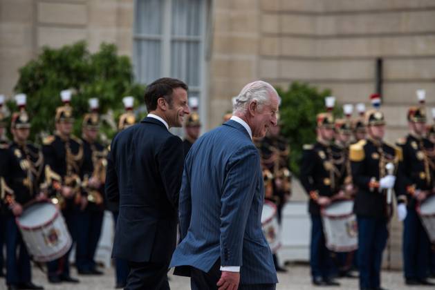 FRANCE TOP LEVEL SUMMIT IN PARIS French President Emmanuel Macron and King Charles III of England at the Elysà e Palace after the bilateral meeting. In Paris, 20 September, 2023. PARIS ILE-DE-FRANCE FRANCE Copyright: xAndreaxSavoranixNerix FRANCE TOP LEVEL SUMMIT IN P ASAVORANINERI-13