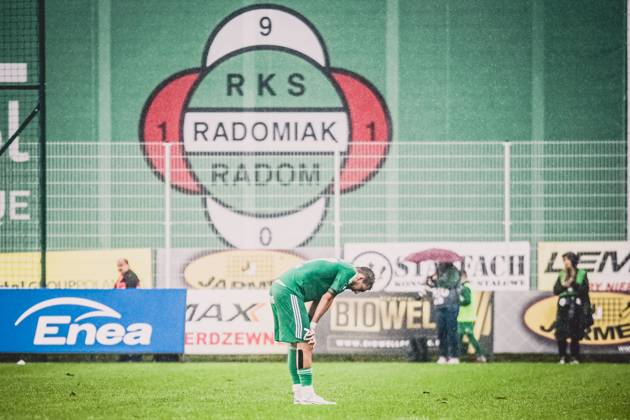 RADOM 23.09.2023 MECZ 9. KOLEJKA PKO EKSTRAKLASA SEZON 2023 24 --- POLISH FOOTBALL TOP LEAGUE MATCH: RADOMIAK RADOM - PUSZCZA NIEPOLOMICE CHRISTOS DONIS FOT. Kacper Pacocha 400mm NEWSPIX.PL --- Newspix.pl 079_PAC_0670