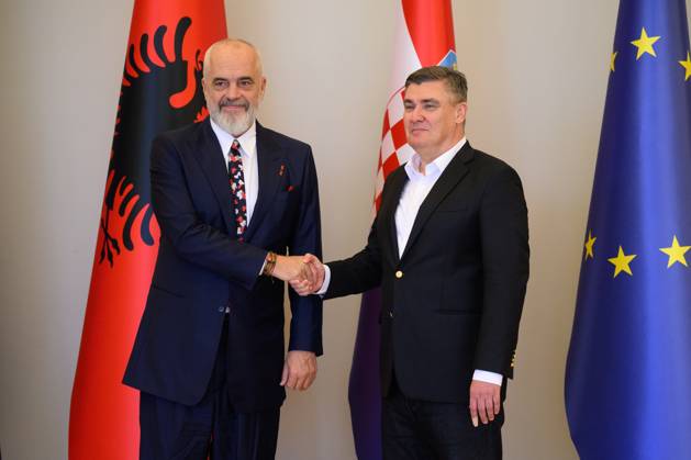 News Themen der Woche KW40 News Bilder des Tages Croatia President meets Albanian Prime Minister Croatia President Zoran Milanovic meets with Albanian Prime Minister Edi Rama at The Presidential Palace in Zagreb, Croatia on October 2, 2023. DavorxPuklavec PIXSELL