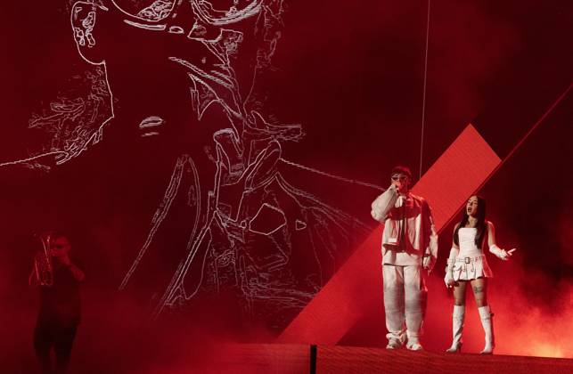 Peso Pluma and Nicki Nicole perform at the 2023 Latin Billboard Music Awards at the University of Miami, Watsco Center, Thursday, October 05, 2023 in Coral Gables, Florida.  MIA20231005184 GARYxIxROTHSTEIN