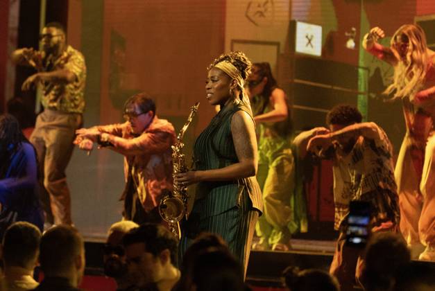 Musicians with Farruko perform at the 2023 Latin Billboard Music Awards at the University of Miami, Watsco Center, Thursday, October 05, 2023 in Coral Gables, Florida.  MIA20231005215 GARYxIxROTHSTEIN