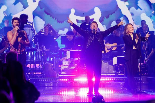 Howard Donald, Gary Barlow and Mark Owen of Take That at the recording of the ARD TV show Your Songs in Studio 3 of Media City Leipzig, 18 10 2023 Foto:xM.xKremerx xFuturexImagex your_song_3001