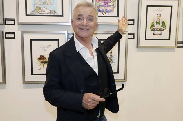 Jörg Knör with his exhibition and his appearance in the Europapassage Hamburg Hamburg, 05 11 2023 Foto:xgbrcix xFuturexImagex knoer_3103