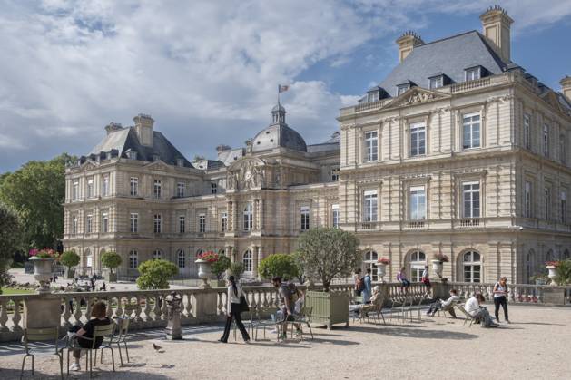 The Palais du Luxembourg is a ch‰teau in the 6th arrondissement of Paris, surrounded by an original early 17th century Baroque parkland called the Jardin du Luxembourg. It first served as a residence for members of the royal family, became state property during the Revolution and has been the seat of the Senate, France s second parliamentary ch GMS9766