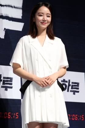 S. Korean actress Shin Hye-sun S. Korean actress Shin Hye-sun South Korean actress Shin Hye-sun, who stars in the new movie A Day, poses for a photo during a publicity event in Seoul on May 12, 2017. The movie will be released in South Korea on June 15. (Yonhap) 2017-05-12 15:00:54 < 1980-2017 YONHAPNEWS AGENCY. .> EDITORIAL USE ONLY Copyright: xx PYH2017051212470034400 YonhapxNewsx yonphotos114393