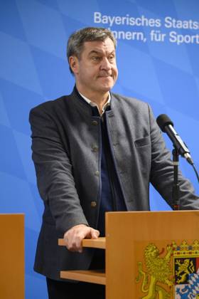 Bavarias Minister President Markus Söder CSU during his visit to the State Office for Asylum and Returns LfAR in Ingolstadt. Ingolstadt, 23 11 2023 Bavaria Germany Copyright: xDwixAnoraganingrumx