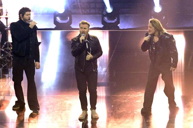 Howard Donald, Gary Barlow and Mark Owen from Take That on the ZDF entertainment show Wetten, dass live from Messe Offenburg Ortenau Offenburg, 25 11 2023 Foto:xF.xKernx xFuturexImagex wetten_dass_2762