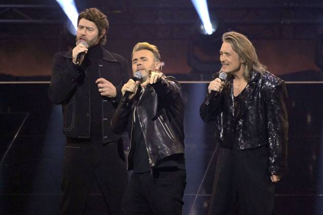 Howard Donald, Gary Barlow and Mark Owen from Take That on the ZDF entertainment show Wetten, dass live from Messe Offenburg Ortenau Offenburg, 25 11 2023 Foto:xF.xKernx xFuturexImagex wetten_dass_2882