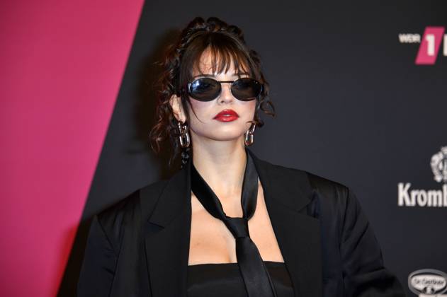 Nina Chuba at the 24 award ceremony of the 1Live Krone 2023 in the Lokschuppen Bielefeld, 30 11 2023 Foto:xN.xKubelkax xFuturexImagex 1live_krone_1206