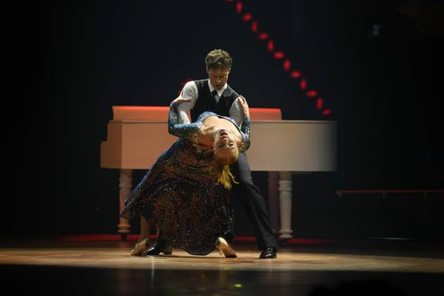 LET S DANCE Die Live Tournee 2023 04 12 2023 Dancing couple Anna Ermakova Valentin Lusin at Let s Dance Die Live Tournee 2023 in the sold-out SAP Arena Mannheim Mannheim SAP Arena Baden Württemberg