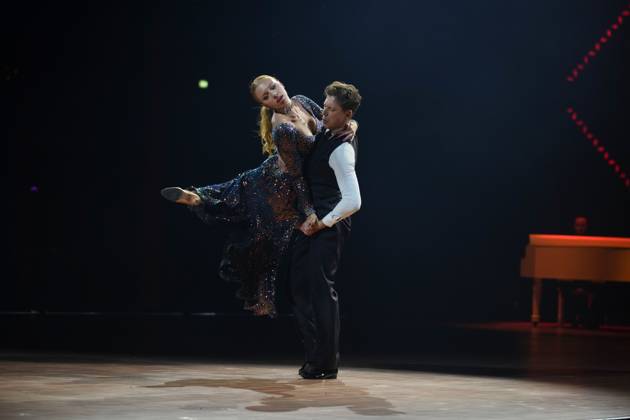 LET S DANCE Die Live Tournee 2023 04 12 2023 Dancing couple Anna Ermakova Valentin Lusin at Let s Dance Die Live Tournee 2023 in the sold-out SAP Arena Mannheim Mannheim SAP Arena Baden Württemberg