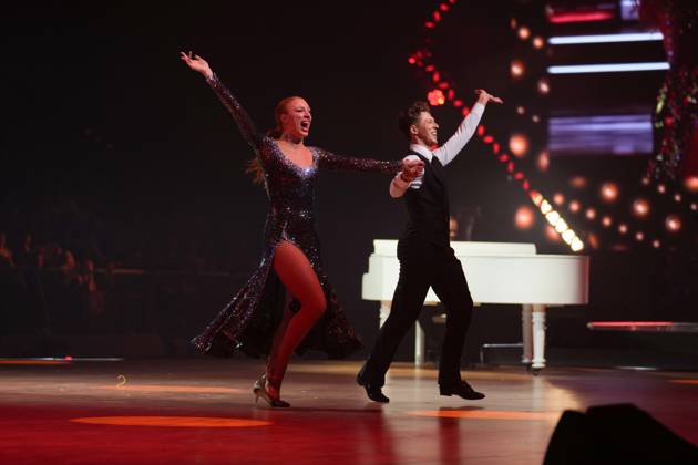 LET S DANCE Die Live Tournee 2023 04 12 2023 Dancing couple Anna Ermakova Valentin Lusin at Let s Dance Die Live Tournee 2023 in the sold-out SAP Arena Mannheim Mannheim SAP Arena Baden Württemberg