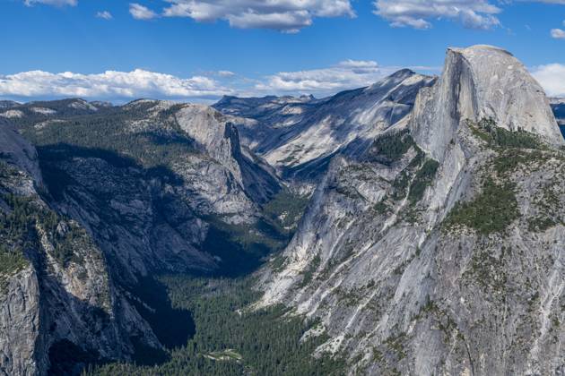 View over Yosemite National Park with Half Dome, UNESCO World Heritage Site, California, United States of America, North America Copyright: MichaelxRunkel 1184-8953