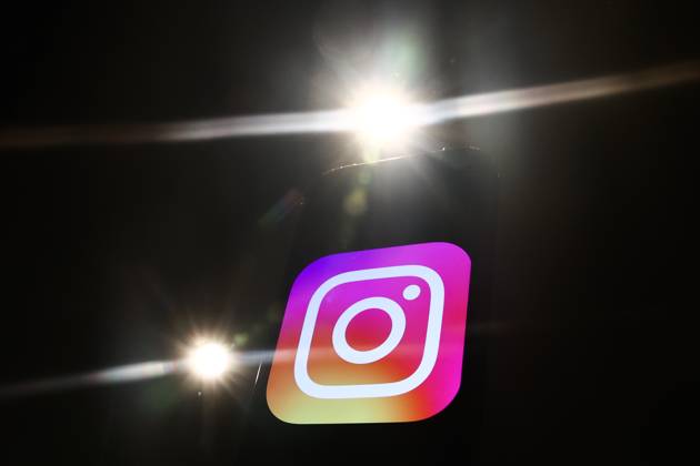 Popular Apps And IT Companies Photo Illustrations Lights and Instagram logo displayed on a phone screen are seen in this illustration photo taken in Krakow, Poland on December 27, 2023. Krakow Poland Copyright: xJakubxPorzyckix originalFilename: porzycki-populara231227_npZYH