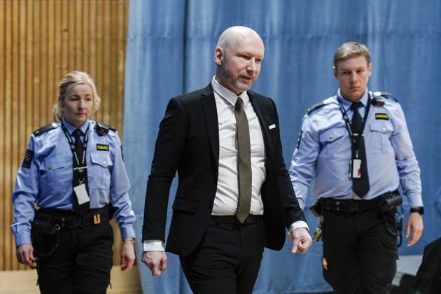 Anders Behring Breivik til sak mot staten om soningsforhold Tyristrand 20240109. Dag to av rettssaken hvor Oslo tingrett behandler saken som gjelder Anders Behring Breiviks soningsforhold og hans rettigheter etter Den Europeiske Menneskerettighetskonvensjonen. Rettssaken finner sted i en gymsal i Ringerike fengsel. Breivik, som na kaller seg Fjotolf Hansen, ble aret etter terrorangrepene mot Oslo og Utoya 22. juli 2011, domt til 21 ars forvaring med en minstetid pa 10 ar. 77 mennesker mistet livet i angrepene. Foto: Cornelius Poppe NTB Tyristrand Norge 4CSS_yui41c EDITORIAL USE ONLY Ref:_BNC4CSS_yui41c.jpg  Copyright: xCorneliusxPoppex xNTBx