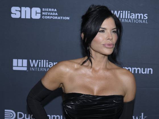 January 19, 2024, Beverly Hills, California, United States: Lauren Sanchez attends the 21st Living Legends of Aviation 2024. Beverly Hills United States - ZUMAb173 20240119_aap_b173_022 Copyright: xBillyxBennightx