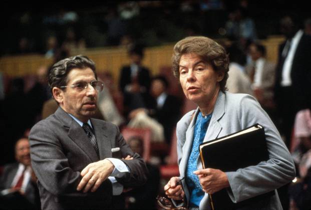 Israeli U.N. Ambassador Yehuda Blum with U.S. U.N Ambassador Jeane Kirkpatrick, United Nations, New York City, New York, USA, Bernard Gotfryd, June 12, 1981  Copyright: xCircaxImagesx ghi-circa12159