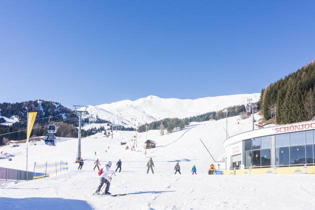 ski lifts, ski slope, downhill skiing, Samnaun Alps