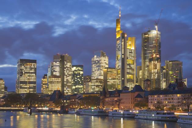 City view on Evening with Main and Banking district, Germany, Hesse, Frankfurt on Main City View in The evening With Main and Banking district, Germany, Hesse, Frankfurt on Main BLWS702769 Copyright: xblickwinkel S.xZiesex