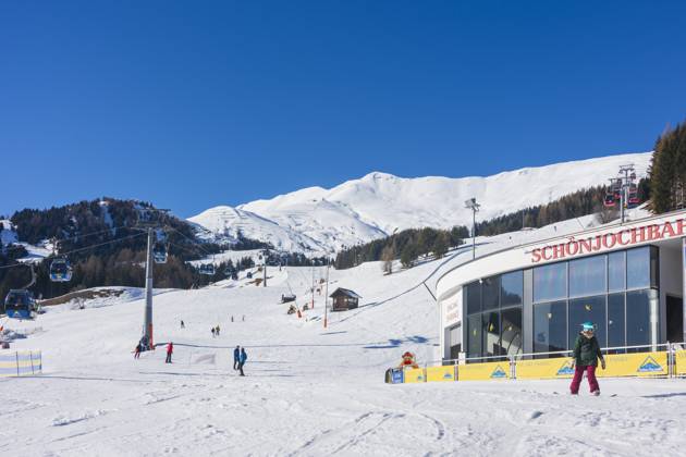 ski lifts, ski slope, downhill skiing, Samnaun Alps Fiss Serfaus-Fiss-Ladis Tirol, Tyrol Austria
