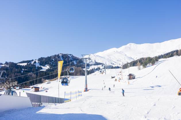 ski lifts, ski slope, downhill skiing, Samnaun Alps Fiss Serfaus-Fiss-Ladis Tirol, Tyrol Austria
