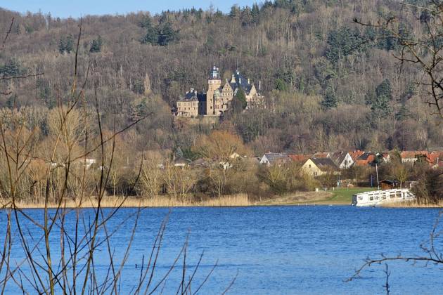 Eschwege Theme photo Germany, City, Eschwege, Hesse, 07 02 2024 Lake Werratal with Wolfsbrunnen Castle in Eschwege, Hesse Theme photo Germany, City, Eschwege, Hesse, 07 02 2024 Copyright: xAugstx xEibner-Pressefotox EP_jat