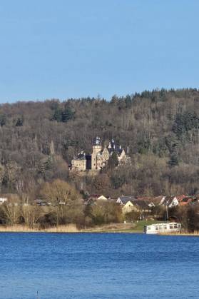 Eschwege Theme photo Germany, City, Eschwege, Hesse, 07 02 2024 Lake Werratal with Wolfsbrunnen Castle in Eschwege, Hesse Theme photo Germany, City, Eschwege, Hesse, 07 02 2024 Copyright: xAugstx xEibner-Pressefotox EP_jat