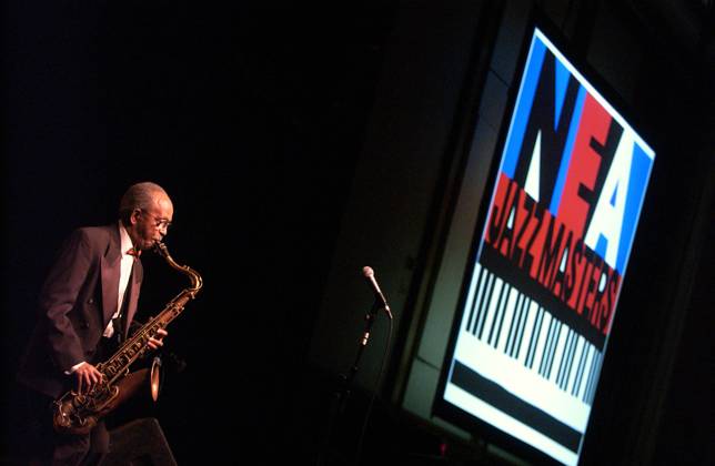 NATIONAL ENDOWMENT FOR THE ARTS JAZZ MASTERS GALA CEREMONY JIMMY HEATH PERFORMS AT THE NATIONAL ENDOWMENT FOR THE ARTS JAZZ MASTERS GALA CEREMONY AND ALL STAR CONCERT. NEW YORK HILTON AND TOWERS, NEW YORK CITY. 23 JANUARY 2004 PICTURES DENNIS VAN TINE, Credit:Dennis Van Tine Avalon  Copyright: xDennisxVanxTinex xAvalonx 0548556784
