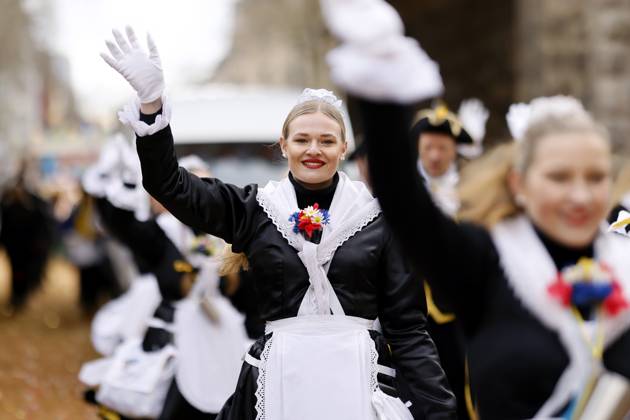 The Cologne Rose Monday parade 2024 under the motto Wat e Theater wat e Jeckespill to be seen on Severinstraße in the southern part of Cologne Theme picture, symbolic picture Cologne, 12 02 2024 NRW Germany Copyright: xChristophxHardtx