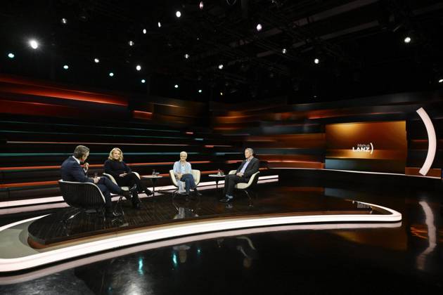 Talk round at Markus Lanz , ZDF 02 24 her Markus Lanz, Linda Teuteberg, Ulrike Herrmann and Christoph Schell from left on February 13, 2024 in Markus Lanz , ZDF TV television talk show talk show Germany german german