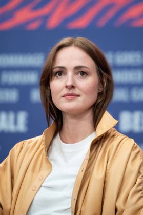 Berlinale Another End Press Conference Renate Reinsve attending the Another End Press Conference during the 74th Berlinale International Film Festival Berlin at Grand Hyatt Hotel in Berlin, Germany, on February 16, 2024. Photo by Aurore Marechal ABACAPRESS.COM Berlin Germany  Copyright: xMarechalxAurore ABACAx
