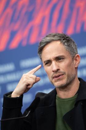 Berlinale Another End Press Conference Gael Garcia Bernal attending the Another End Press Conference during the 74th Berlinale International Film Festival Berlin at Grand Hyatt Hotel in Berlin, Germany, on February 16, 2024. Photo by Aurore Marechal ABACAPRESS.COM Berlin Germany  Copyright: xMarechalxAurore ABACAx