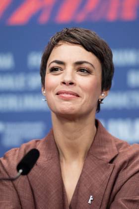 Berlinale Another End Press Conference Berenice Bejo attending the Another End Press Conference during the 74th Berlinale International Film Festival Berlin at Grand Hyatt Hotel in Berlin, Germany, on February 16, 2024. Photo by Aurore Marechal ABACAPRESS.COM Berlin Germany  Copyright: xMarechalxAurore ABACAx