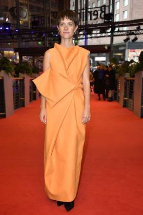 Liv Lisa Fries at the premiere of the feature film In Liebe, Eure Hilde From Hilde, with Love at the Berlinale 2024 74 Berlin International Film Festival at the Berlinale Palast Berlin, 17 02 2024 Foto:xN.xKubelkax xFuturexImagex hilde_4249