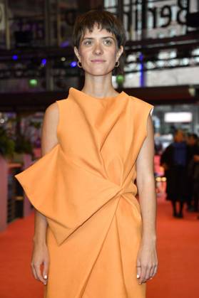 Liv Lisa Fries at the premiere of the feature film In Liebe, Eure Hilde From Hilde, with Love at the Berlinale 2024 74 Berlin International Film Festival at the Berlinale Palast Berlin, 17 02 2024 Foto:xN.xKubelkax xFuturexImagex hilde_4250