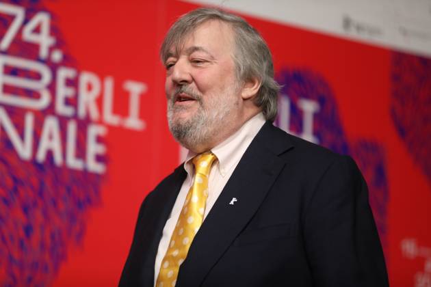 Berlin, Germany, 17 02 2024 Hotel Grand Hyatt 74 Berlinale Press Conference with director, producer, screenwriter and actors of Film Treasure Stephen Fry Copyright: xdtsxNachrichtenagenturx dts_30957