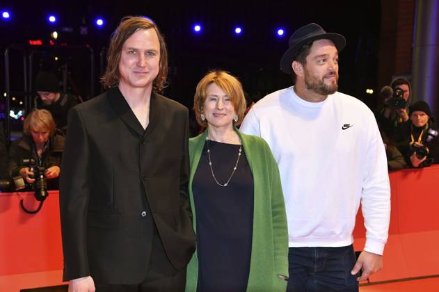 Lars Eidinger, Corinna Harfouch and Ronald Zehrfeld at the premiere of the feature film Dying Dying at the Berlinale 2024 74 Berlin International Film Festival at the Berlinale Palast Berlin, 18 02 2024 Foto:xD.xBedrosianx xFuturexImagex sterben_prem_4269