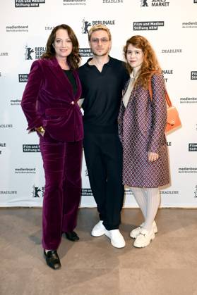 Natalia Wörner, Jannik Schümann and Luise Aschenbrenner at the premiere of the RTL series Disko 76 at the Berlinale 2024 74 Berlin International Film Festival at Cinemaxx Potsdamer Platz Berlin, 20 02 2024 Foto:xC.xNiehausx xFuturexImagex disko_4246