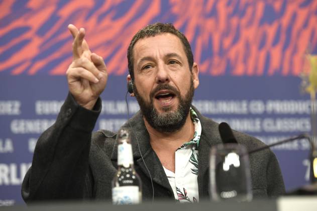Adam Sandler at the press conference for the movie Spaceman at the Berlinale 2024 74 Berlin International Film Festival at the Hotel Grand Hyatt Berlin, 21 02 2024 Foto:xC.xNiehausx xFuturexImagex spaceman_4308