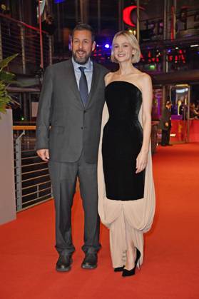 Adam Sandler and Carey Mulligan at the premiere of the feature film Spaceman at the Berlinale 2024 74 Berlin International Film Festival at the Berlinale Palast Berlin, 21 02 2024 Foto:xN.xKubelkax xFuturexImagex spaceman_prem_4262