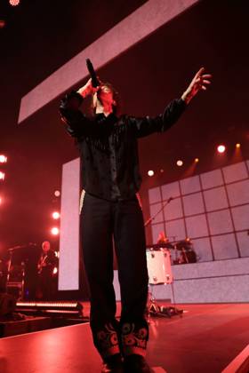 Frederik Fred Rabe from the band Giant Rooks at a concert in the Max Schmeling Halle in Berlin, February 23, 2024 Giant Rooks concert Berlin