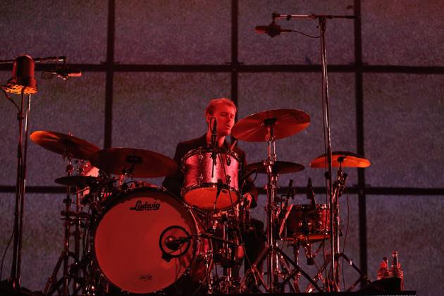Finn Thomas from the band Giant Rooks at a concert in the Max Schmeling Halle in Berlin, February 23, 2024 Giant Rooks concert Berlin