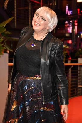 Claudia Roth at the Closing Ceremony with Award Ceremony at the Berlinale 2024 74 Berlin International Film Festival in the Berlinale Palast Berlin, 24 02 2024 Foto:xN.xKubelkax xFuturexImagex preisverleihung_4341